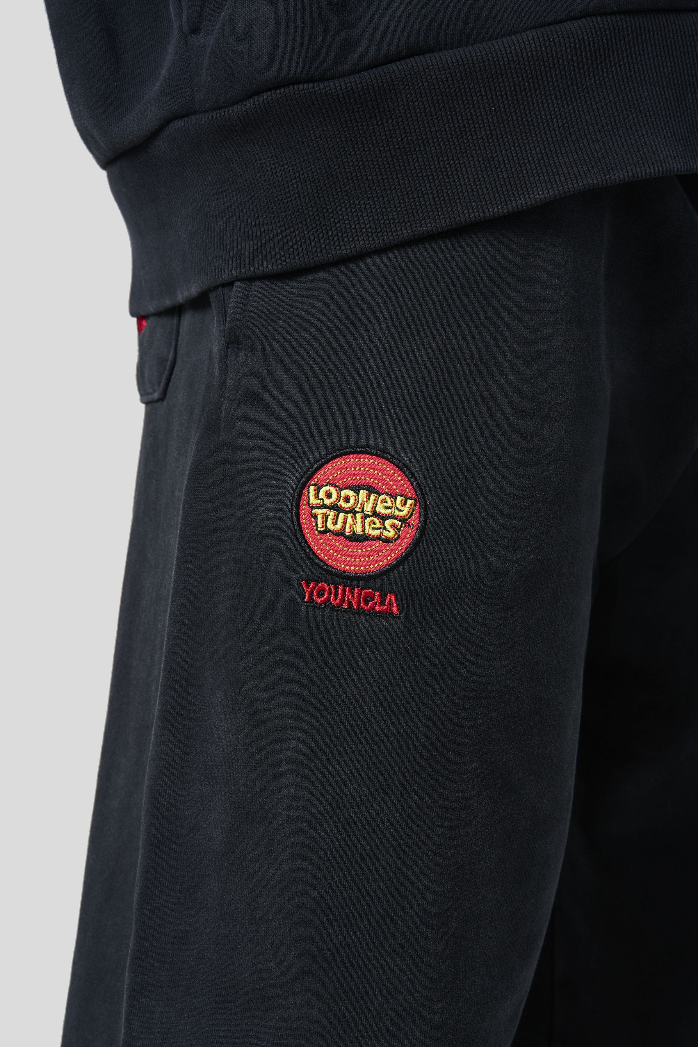 2183 - Looney Tunes Squad Sweats - July 7th - Image 6