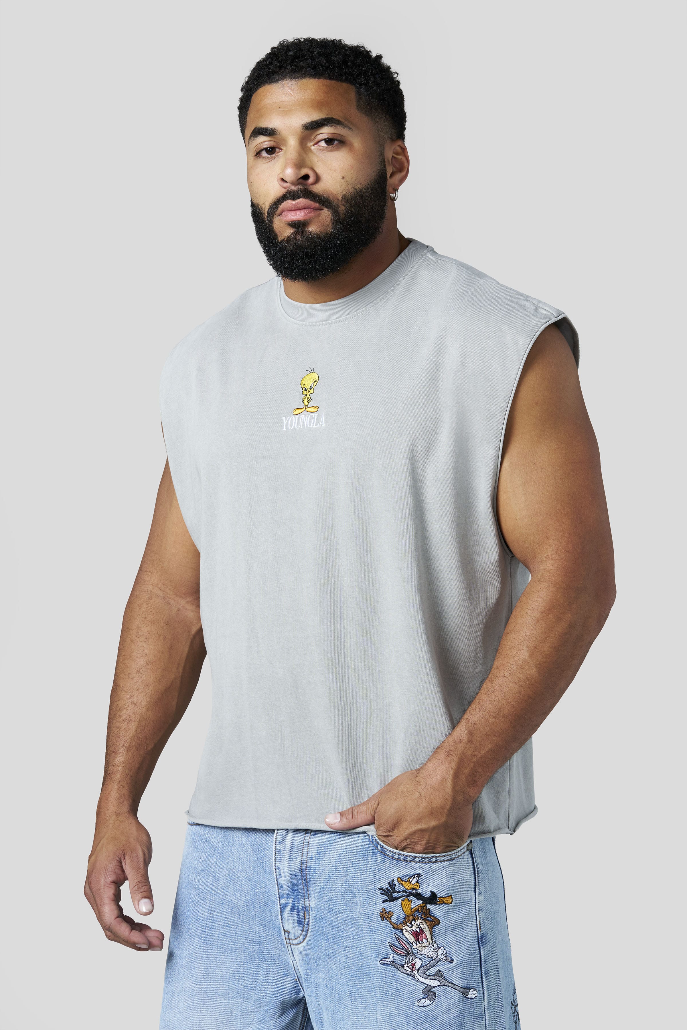 3107 - Looney Tunes Embroidered Cut-offs - July 7th - Image 7