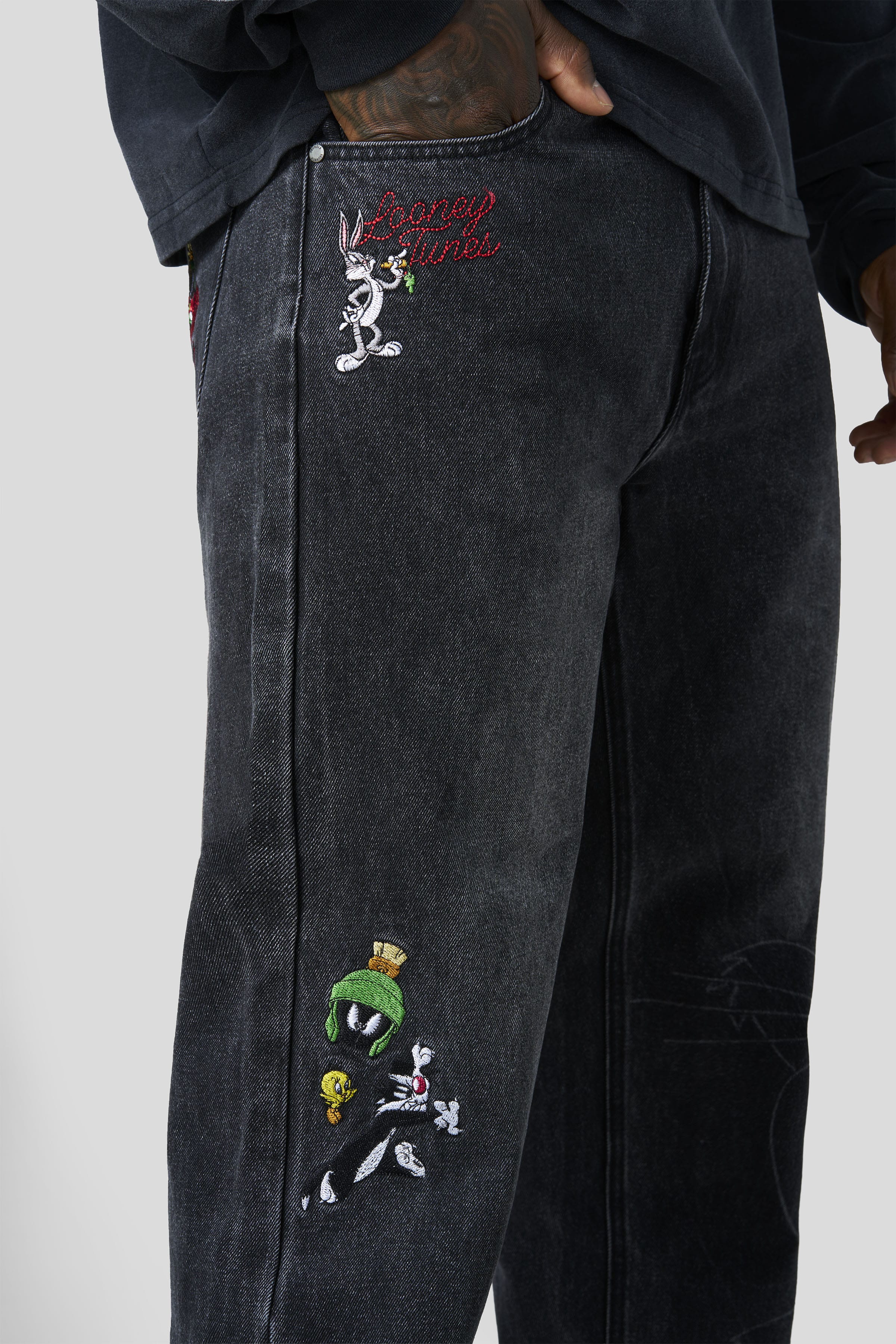 6035 - Looney Tunes Denim Jeans - July 7th - Image 5