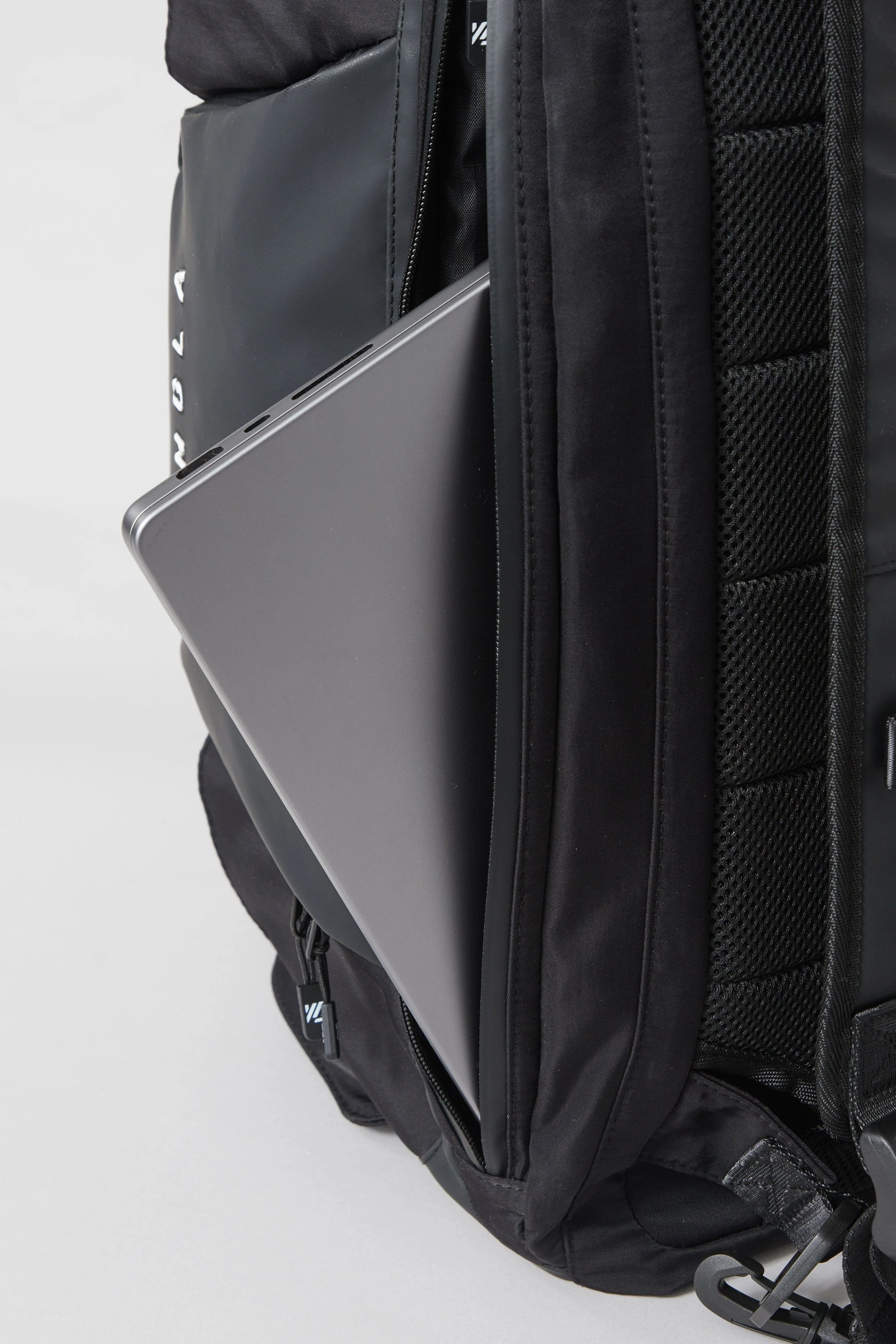741 Hybrid Duffle Backpacks - Image 4