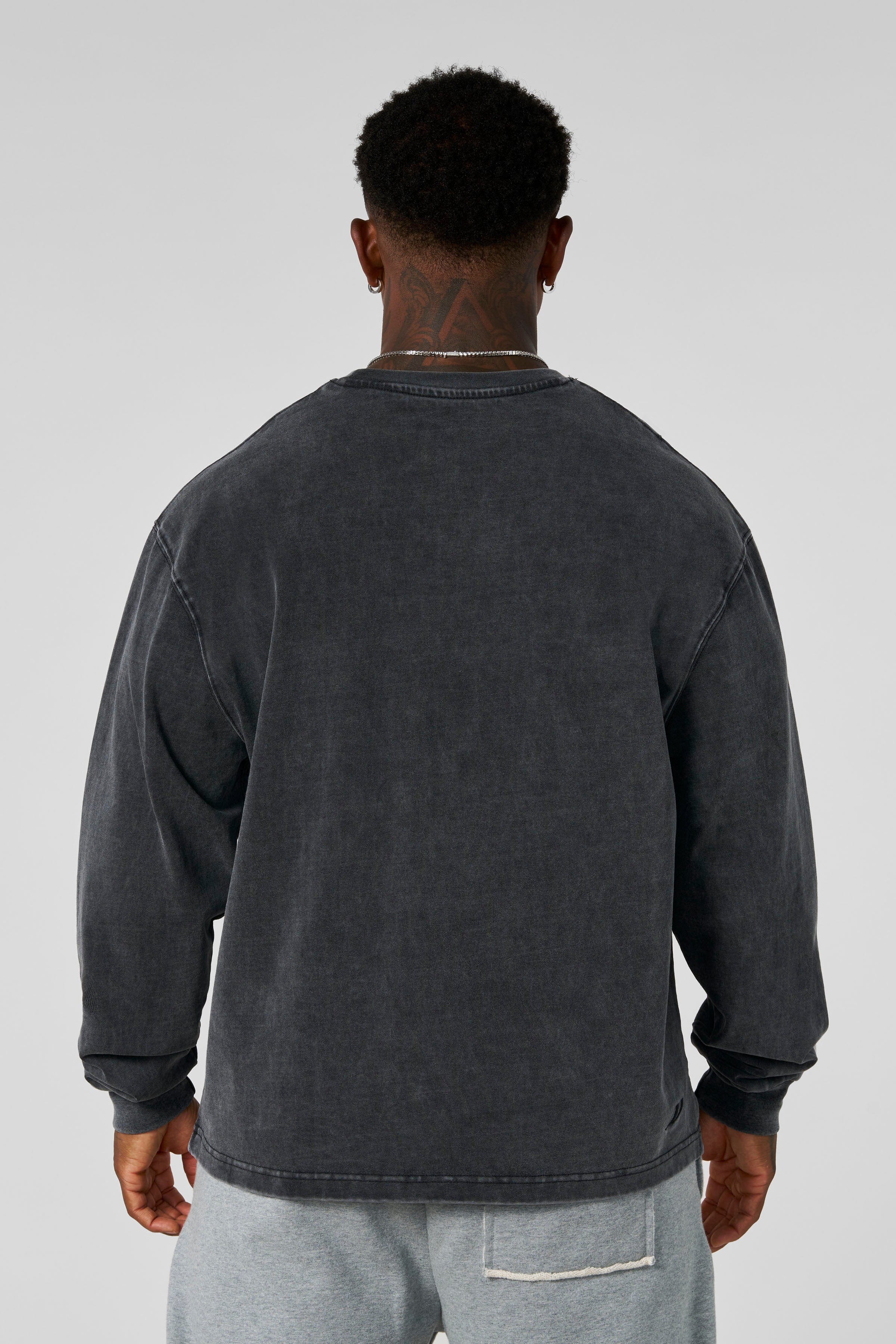 8001 - Elevated Essentials - Longsleeves - Image 5