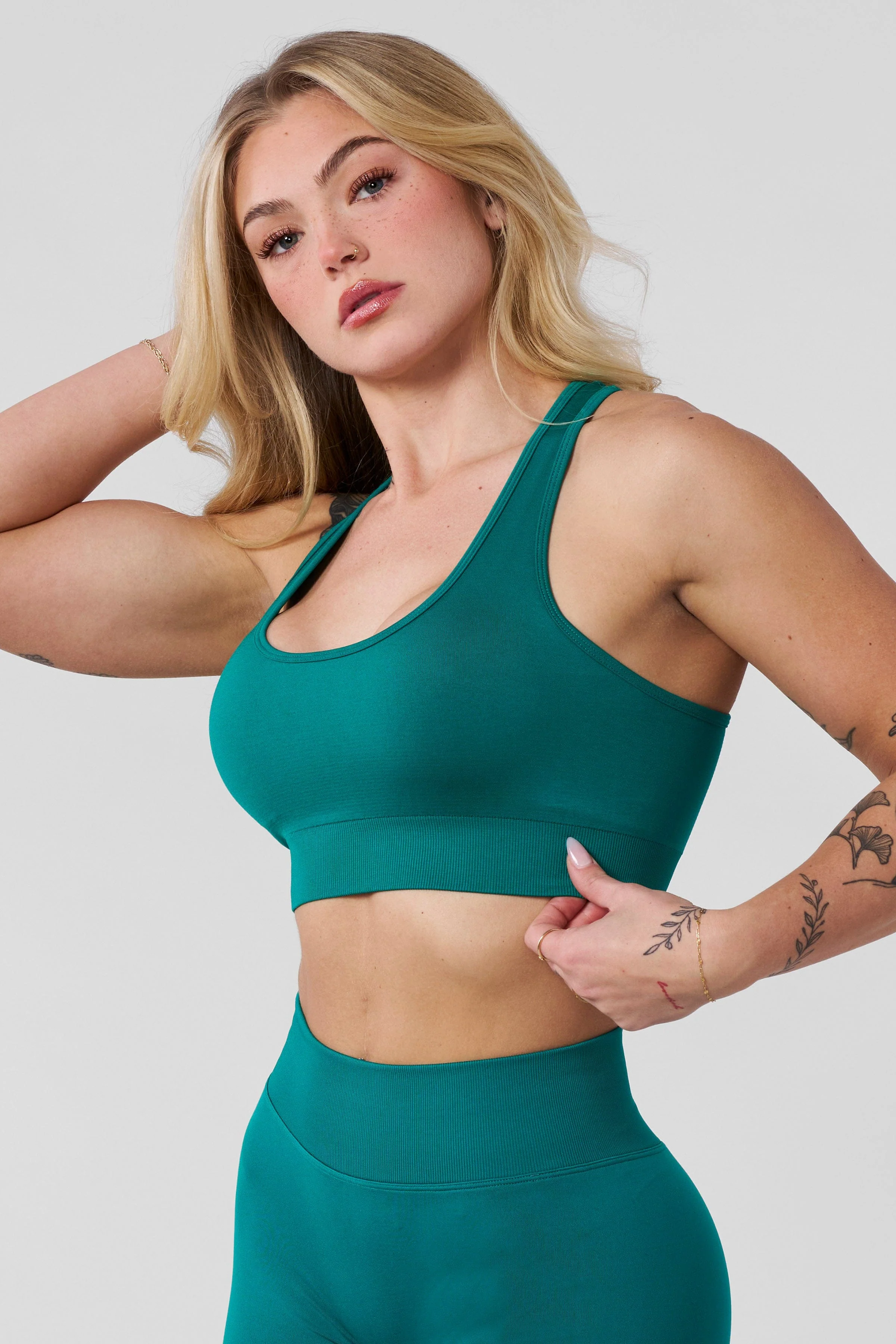 W357 Legacy Seamless Bra - Image 8