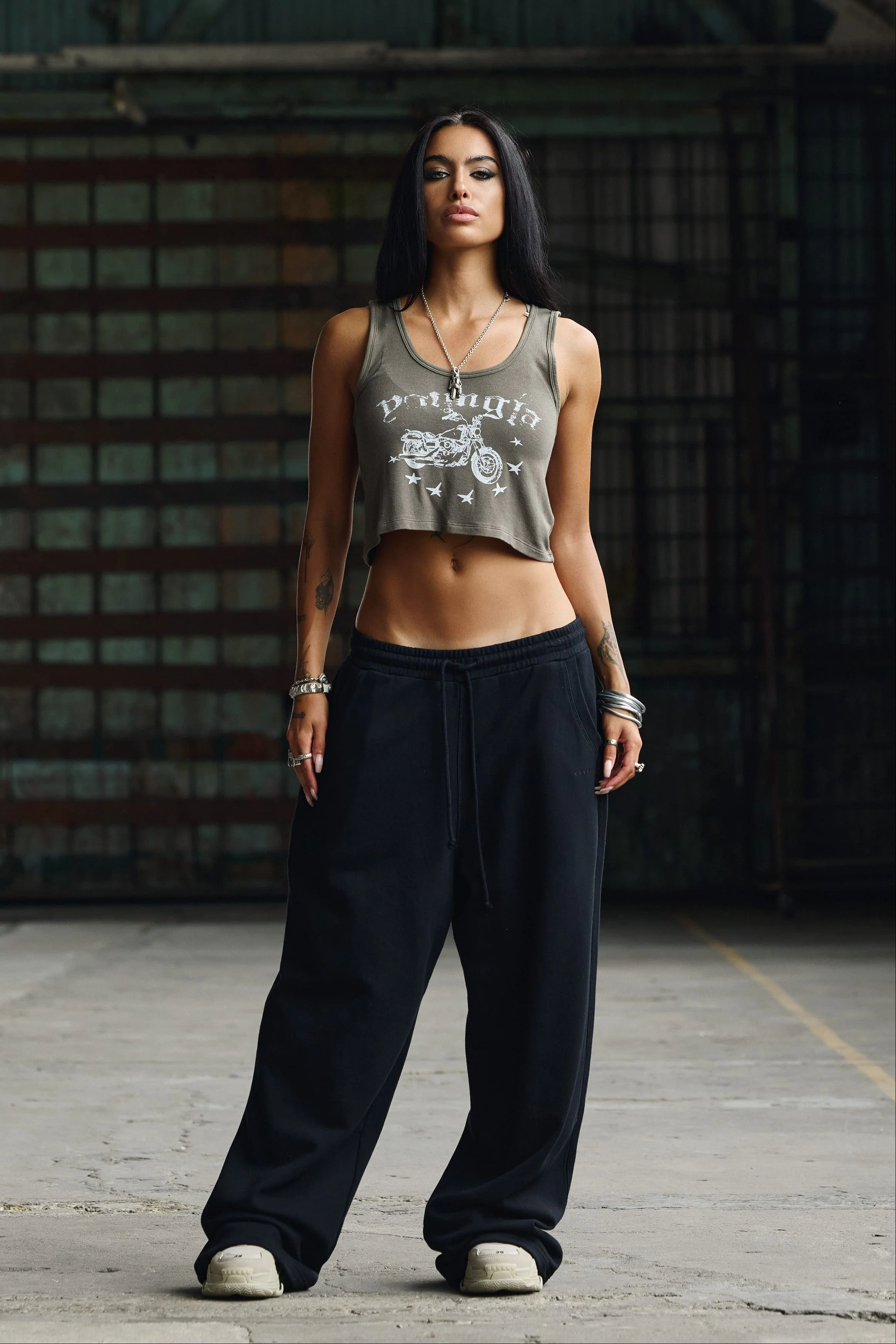 W4119 Crop Graphic tank - Image 3
