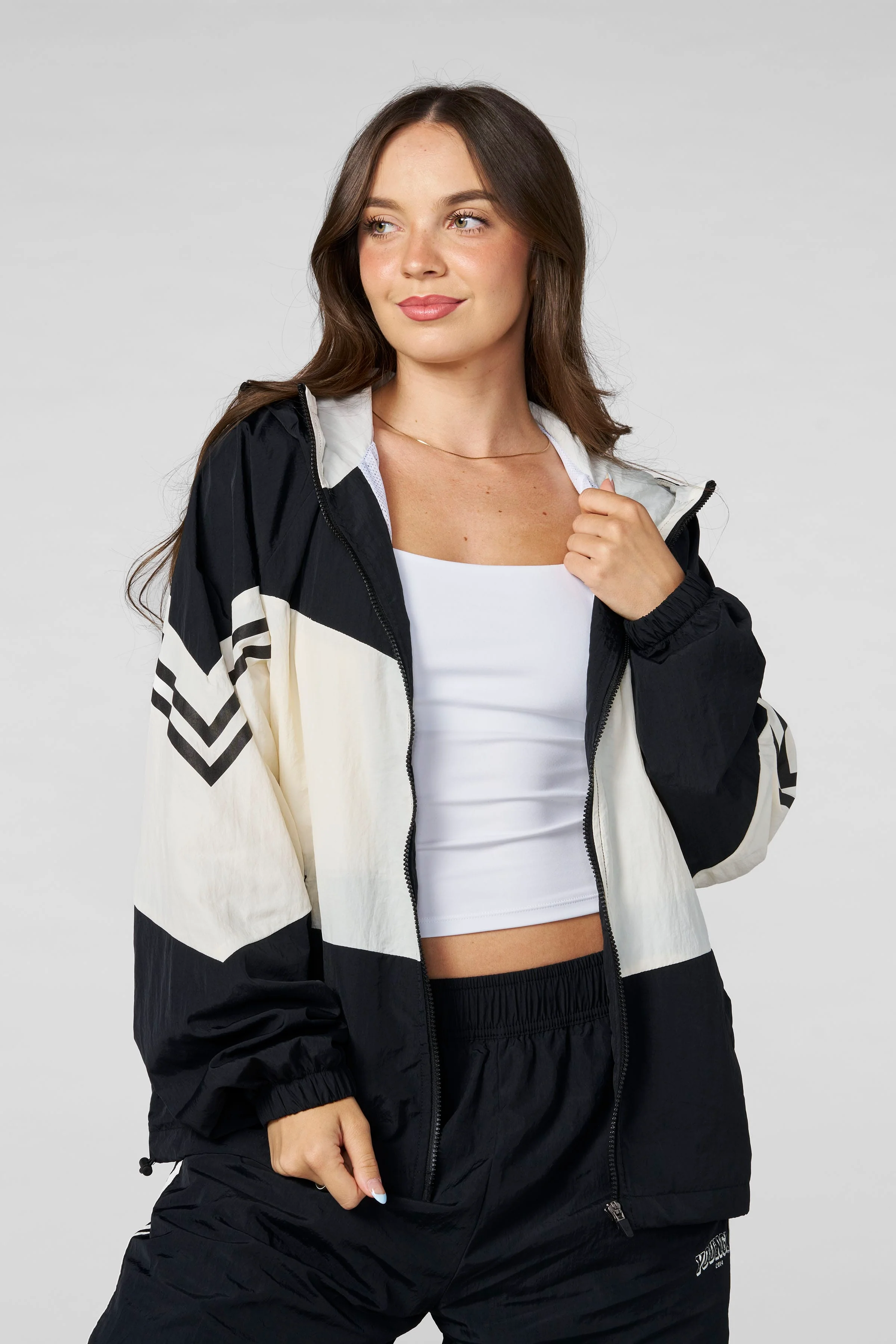 W5166 - Vintage Windbreaker - Image 10