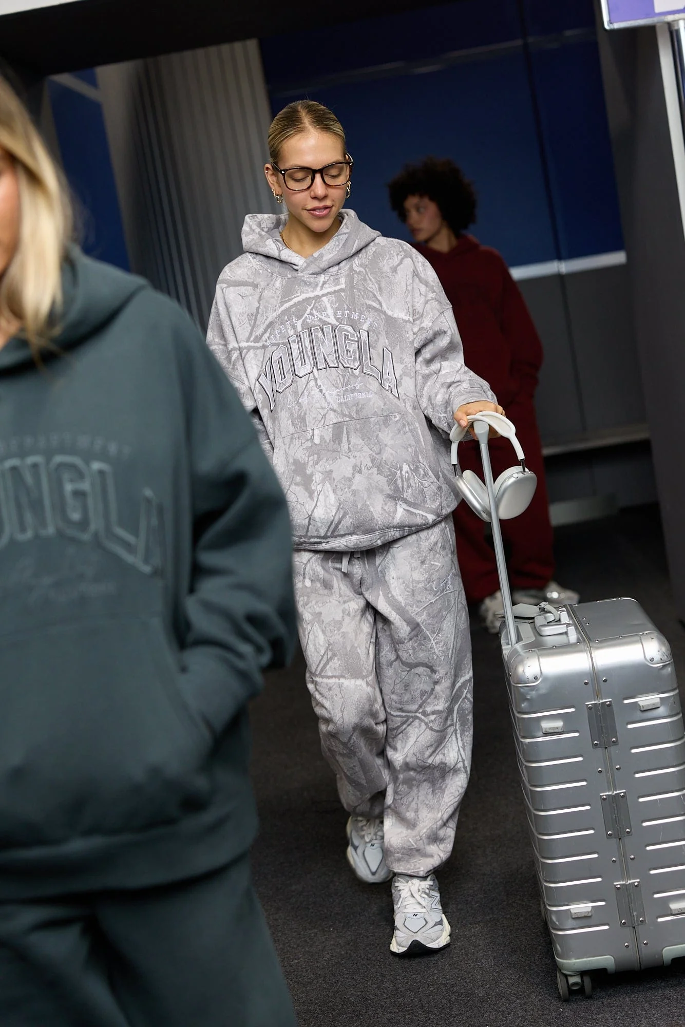 W5192 - Layover Hoodie - Image 4
