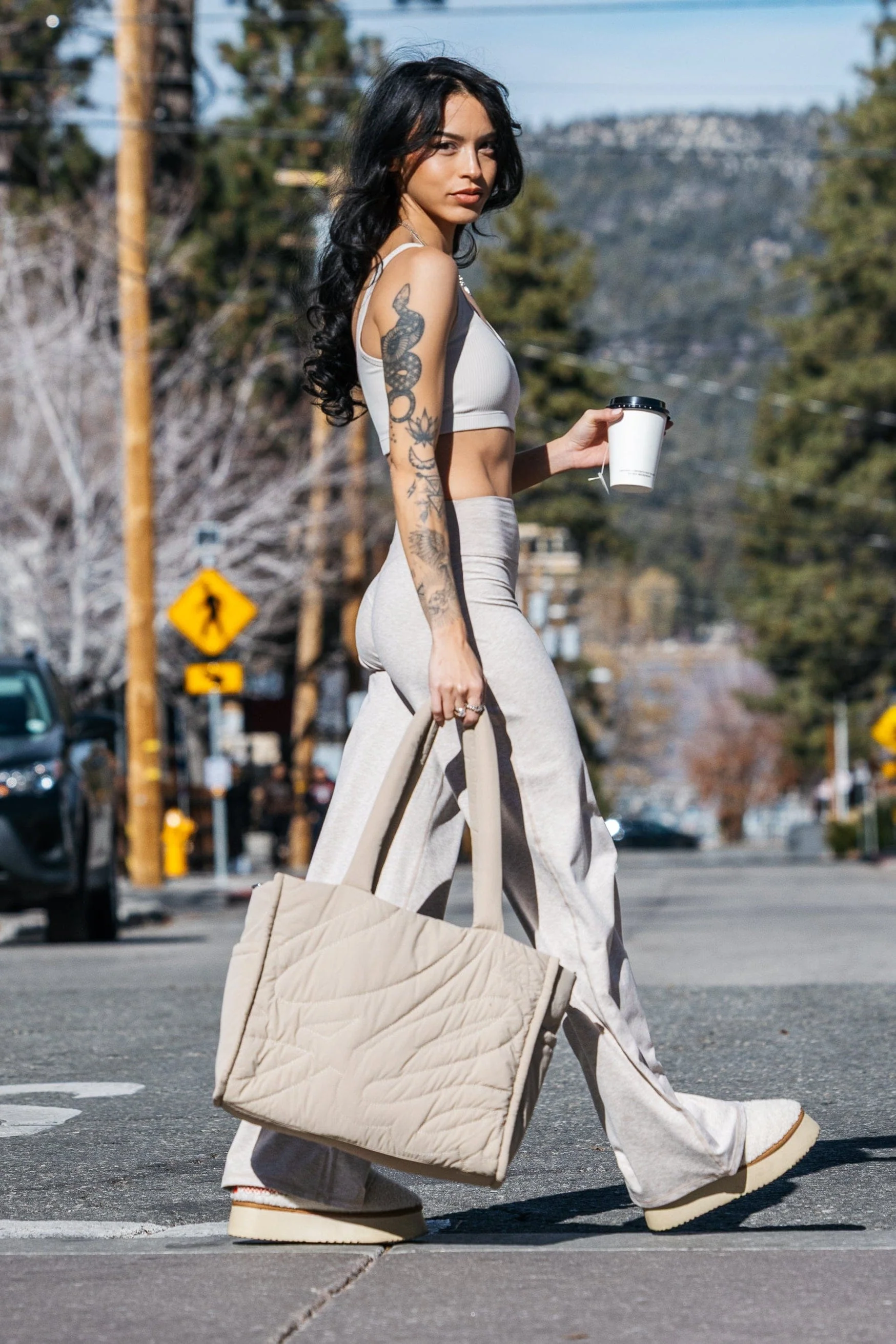 W6092 - Cloud Tote - Image 2